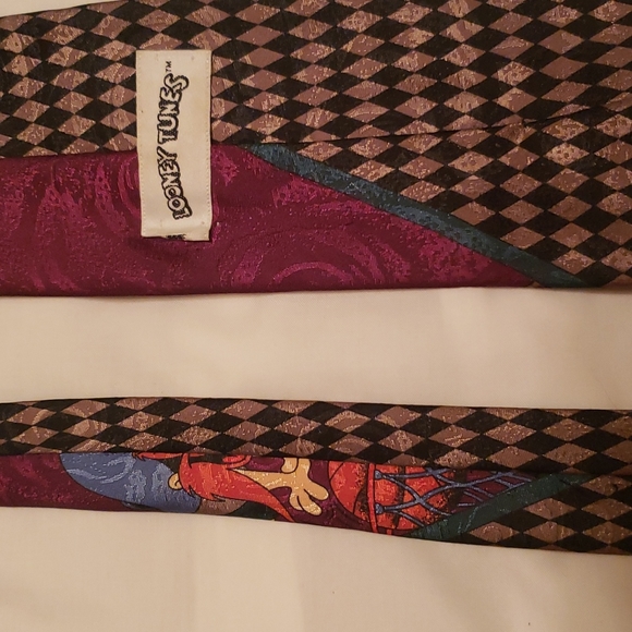 Looney Tunes Yosemite Sam basketball tie - Picture 3 of 4